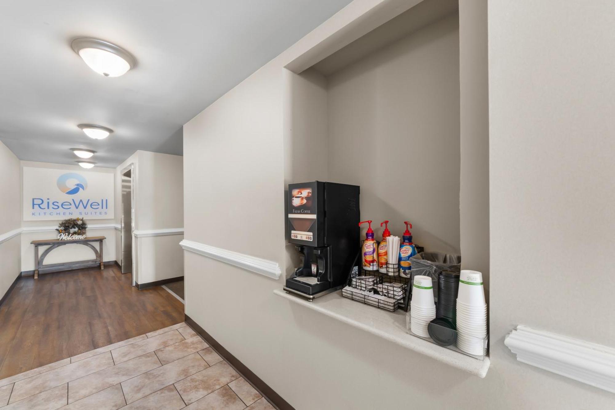 Risewell Kitchen Suites Pleasanton Exterior foto